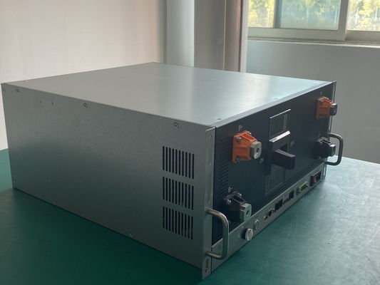 Qualität  Master UPS BMS 768V 400A 5U Iron Case Passive Balancing High Discharge Current Fabrik